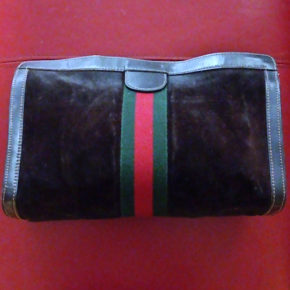 Authentic Ladies Vintage GUCCI Clutch